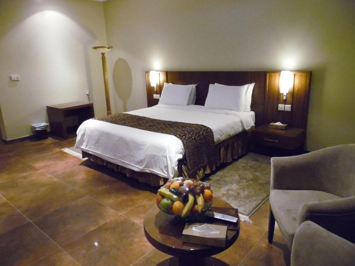 Milan Deluxe Suites Khobar Extérieur photo